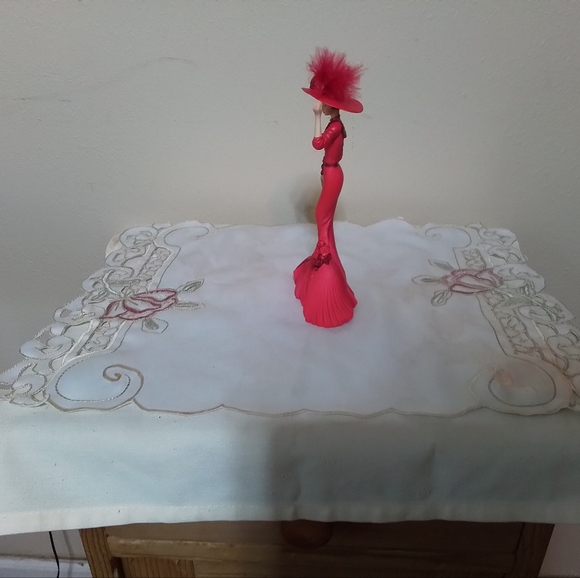 Thomas Kinkade Passion for Red Collection "Red At Heart" #129A - Picture 2 of 6